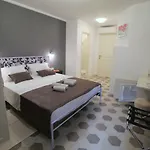 Noemi's شقة روفينج